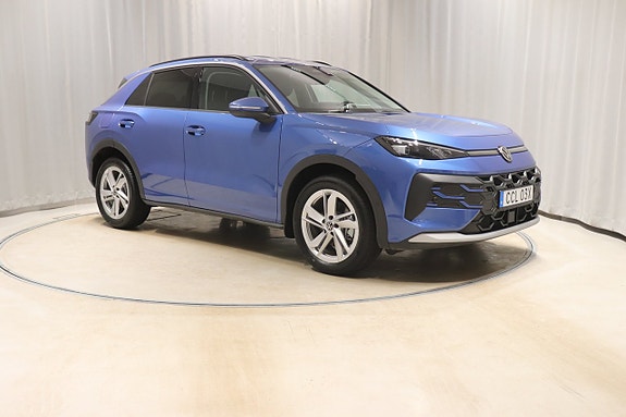 Volkswagen T-Roc 3 of 10