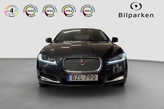 Jaguar XF 5 of 19
