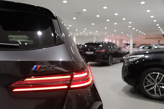 BMW M5 9 of 17