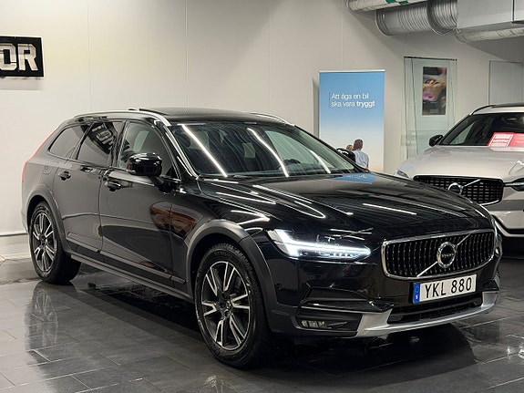 Volvo V90 Cross Country 4 of 5