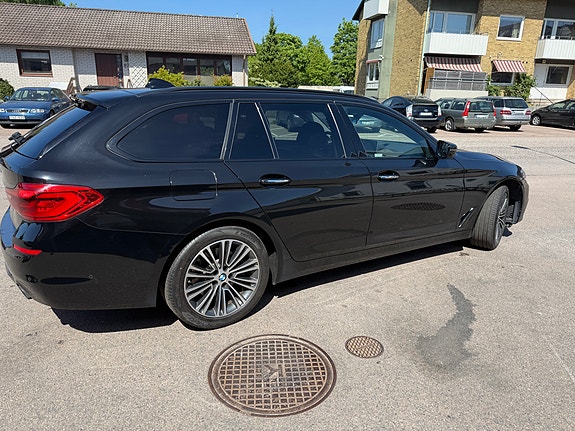 BMW 520d 2 of 6