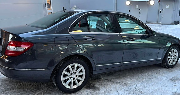 Mercedes-Benz C180 5 of 5