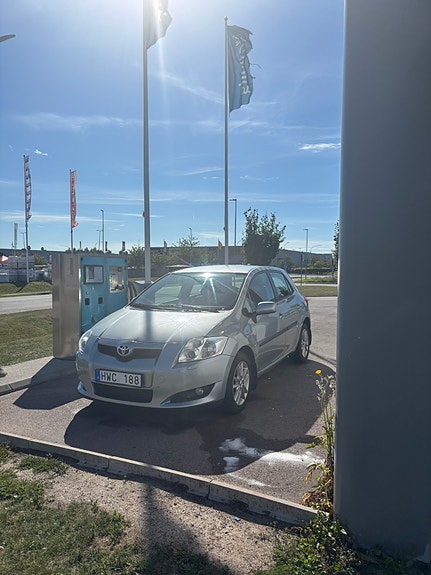 Toyota Auris 3 of 5