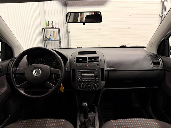 Volkswagen Polo 14 of 23