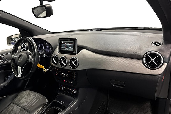 Mercedes-Benz B180 7 of 14