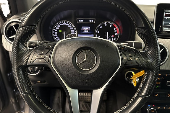 Mercedes-Benz B180 12 of 14
