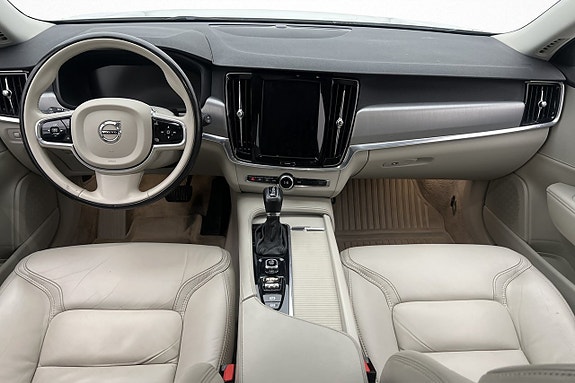 Volvo V90 Cross Country 16 of 30