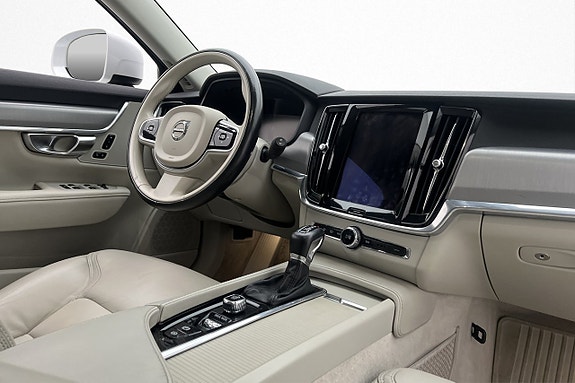 Volvo V90 Cross Country 27 of 30