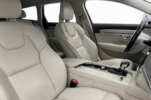 Volvo V90 Cross Country 26 of 30