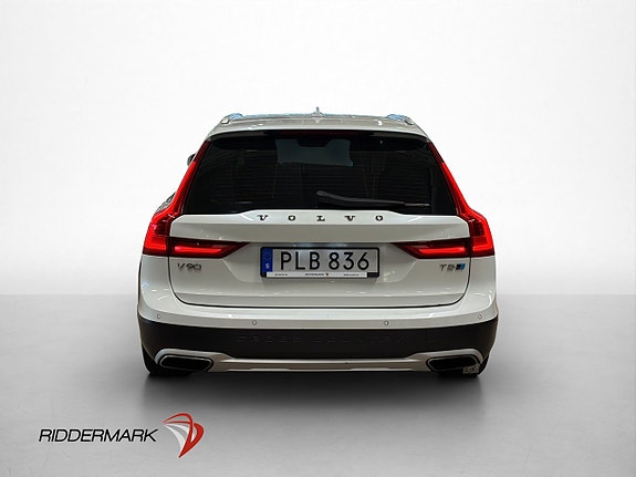 Volvo V90 Cross Country 6 of 30