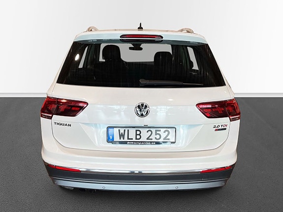 Volkswagen Tiguan 6 of 9