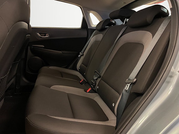 Hyundai Kona 12 of 26