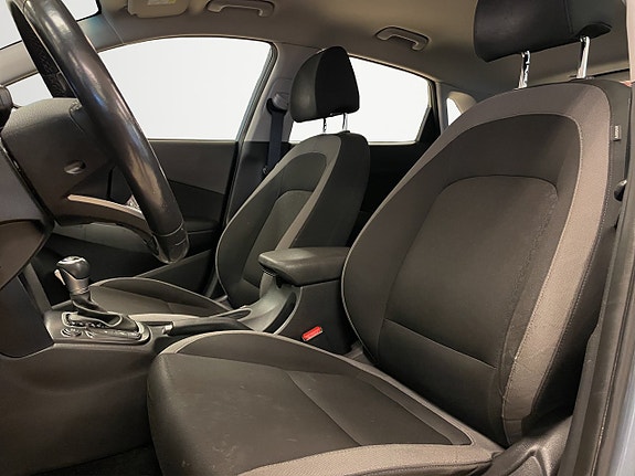 Hyundai Kona 11 of 26