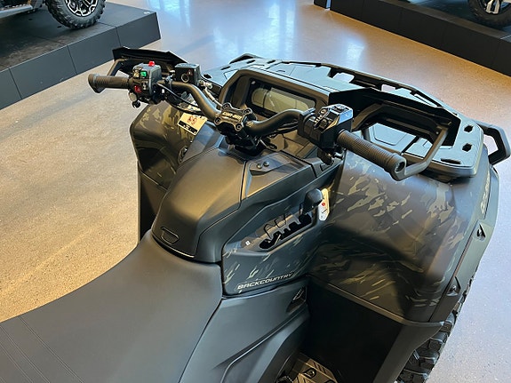 Can-Am Outlander MAX BACKCOUNTRY 1000R T 4 of 4