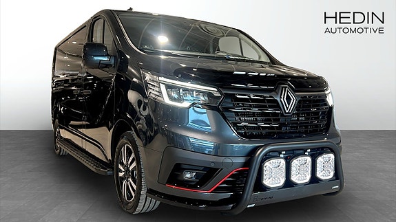 Renault Trafic 2 of 12