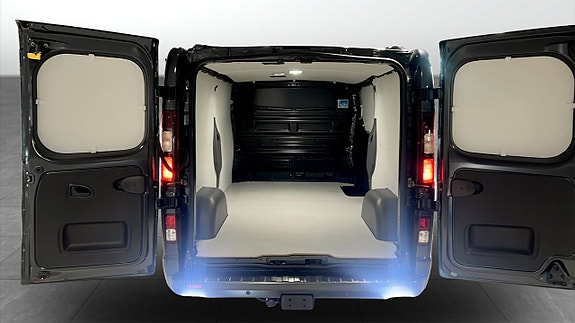 Renault Trafic 10 of 12