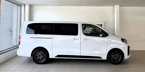 Opel Zafira 2 of 5