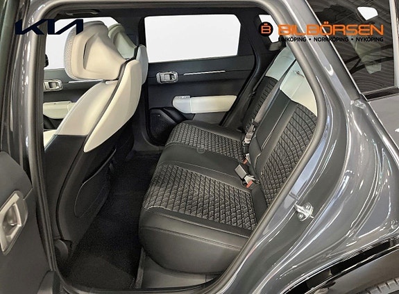 Kia EV4 8 of 13