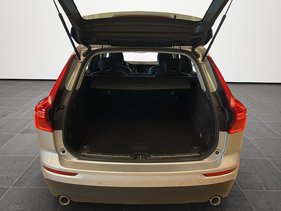 Volvo XC60 23 of 25