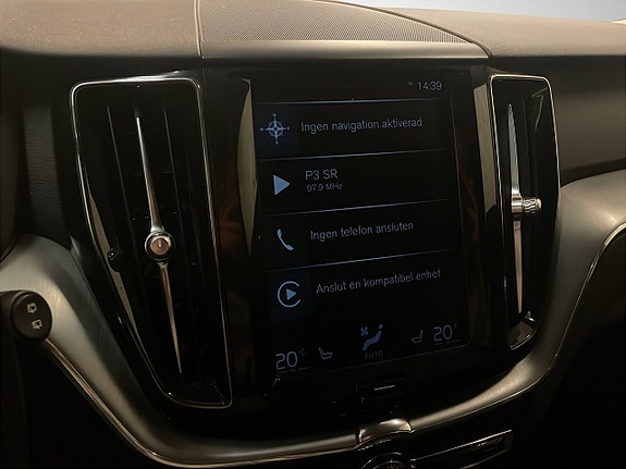 Volvo XC60 15 of 25