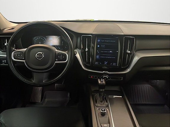 Volvo XC60 9 of 25