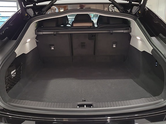 Volvo ES90 13 of 18