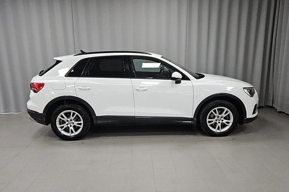 Audi Q3 4 of 5