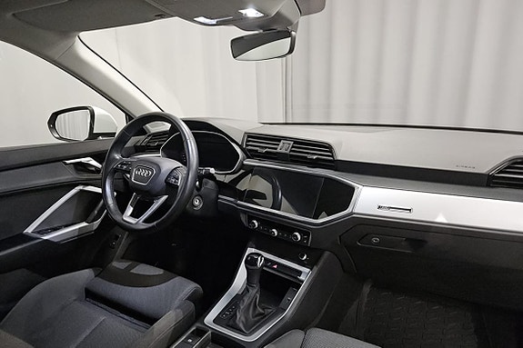 Audi Q3 7 of 11