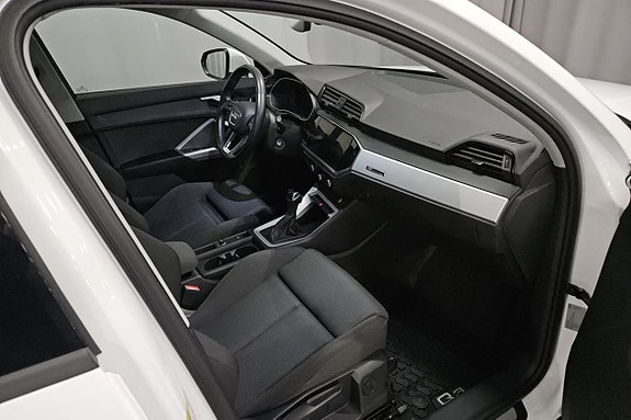 Audi Q3 5 of 5