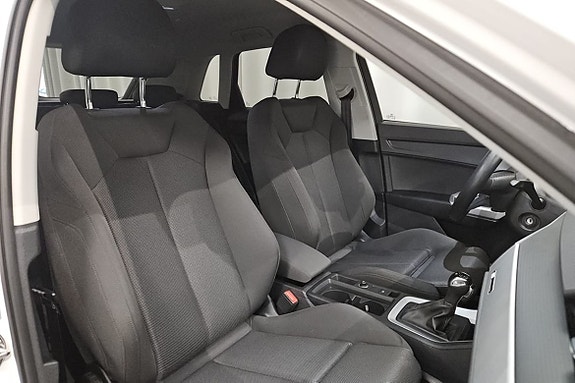 Audi Q3 6 of 11