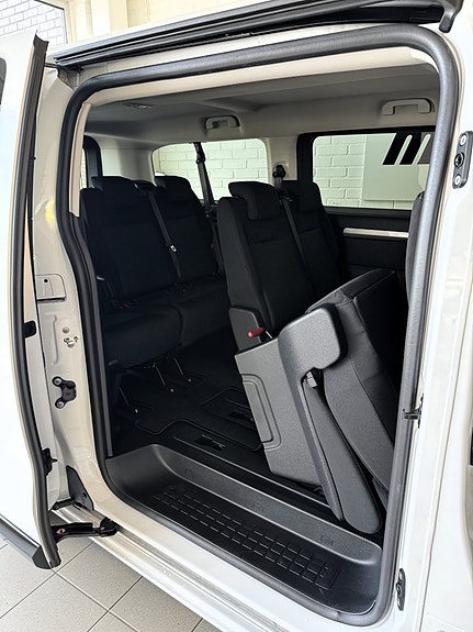 Opel Zafira 11 of 16