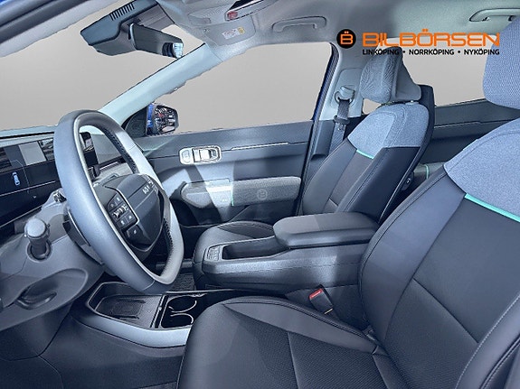 Kia EV4 8 of 14