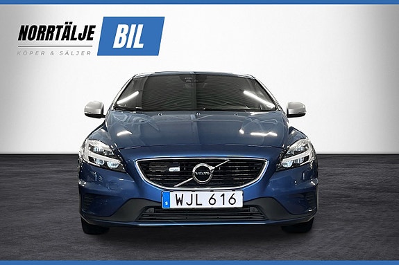 Volvo V40 6 of 23