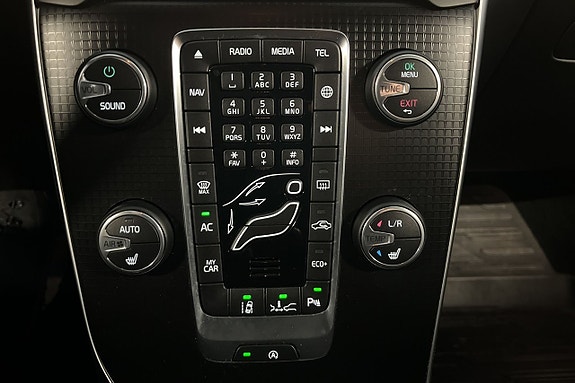 Volvo V40 14 of 23