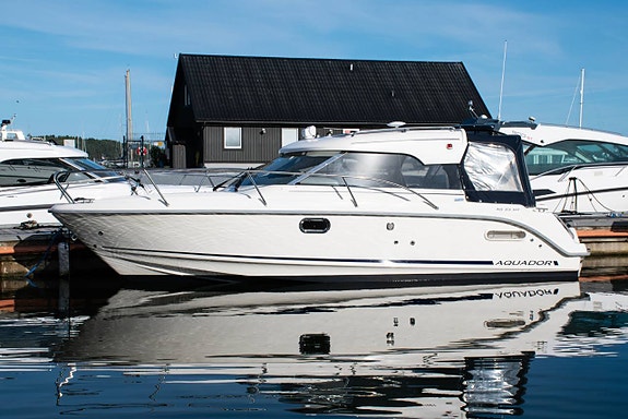 AQUADOR 23 HT | På väg in | 3995/m