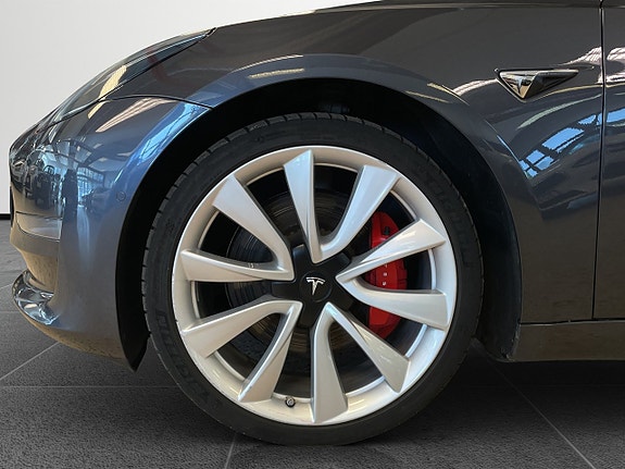 Tesla Model 3 25 of 26
