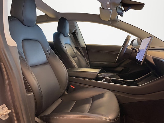 Tesla Model 3 12 of 26