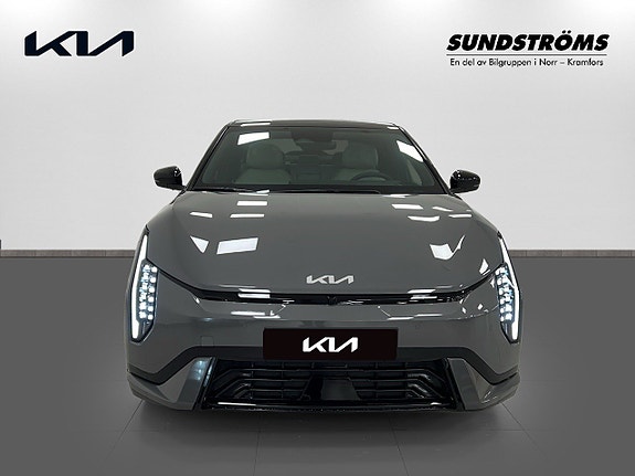 Kia EV4 2 of 5