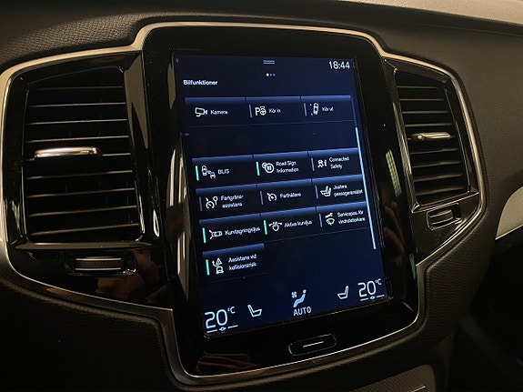 Volvo XC90 19 of 27