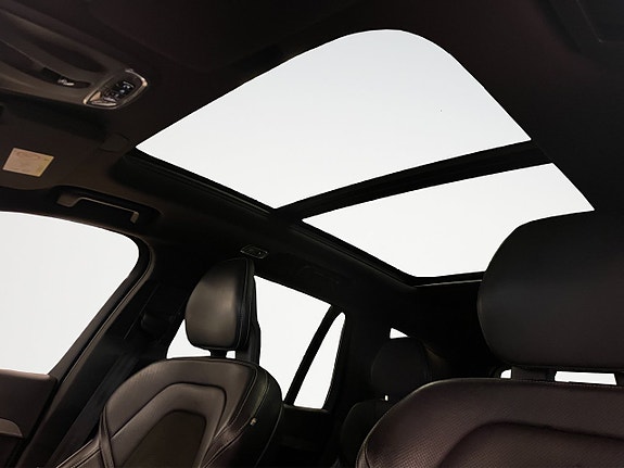 Volvo XC90 23 of 27