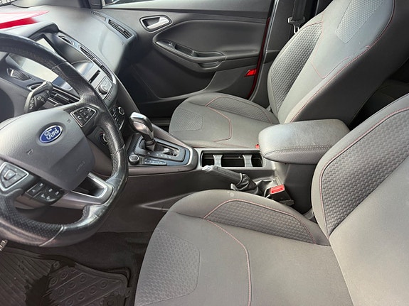 Ford Focus 14 of 19