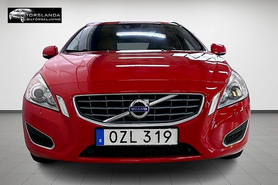 Volvo V60 8 of 14