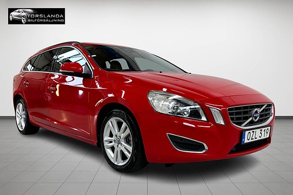 Volvo V60 2 of 14
