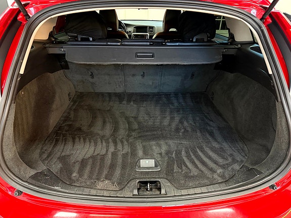 Volvo V60 14 of 14