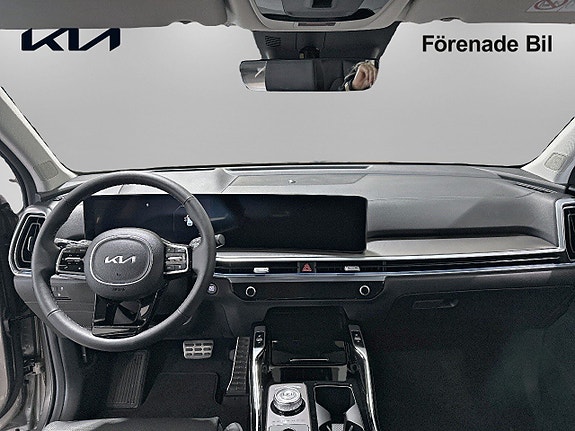 Kia Sorento 2 of 20