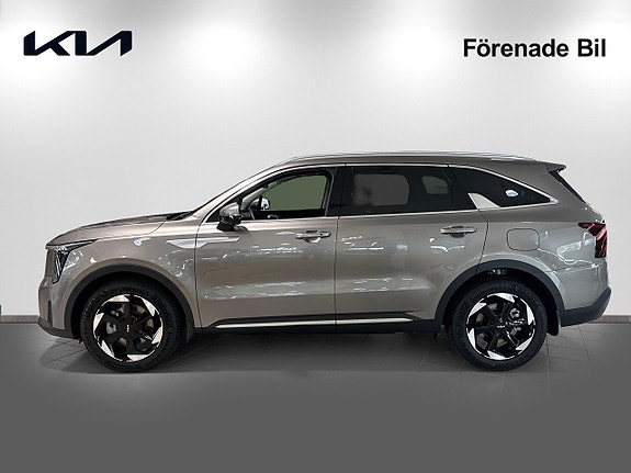 Kia Sorento 3 of 20