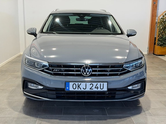 Volkswagen Passat 8 of 22