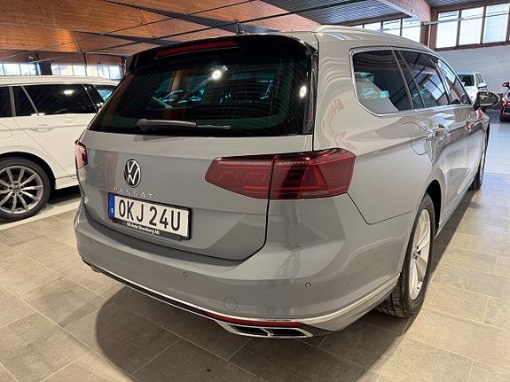 Volkswagen Passat 5 of 5