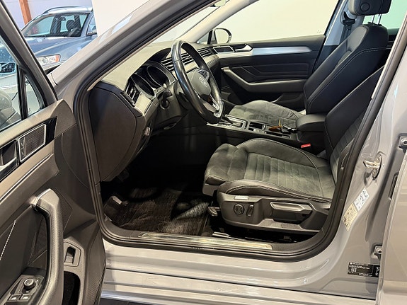 Volkswagen Passat 15 of 22