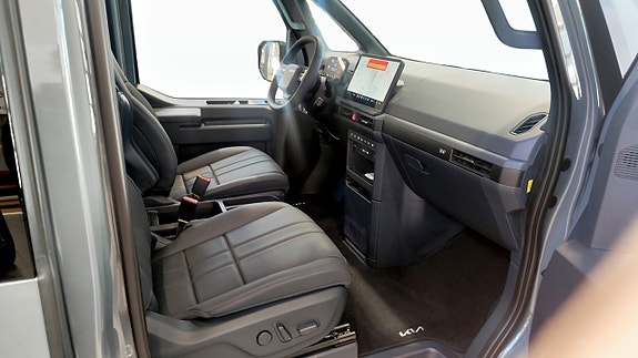 Kia PV5 3 of 12